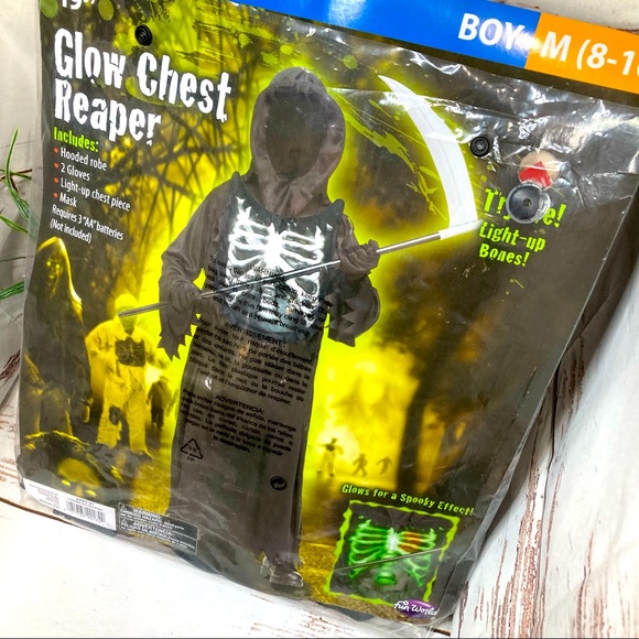 Fun World Glow Chest Reaper Halloween Costume Sz 8-10 - Picture 1 of 5